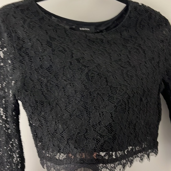 Black Lace Babaton Cropped Top - Picture 4 of 5